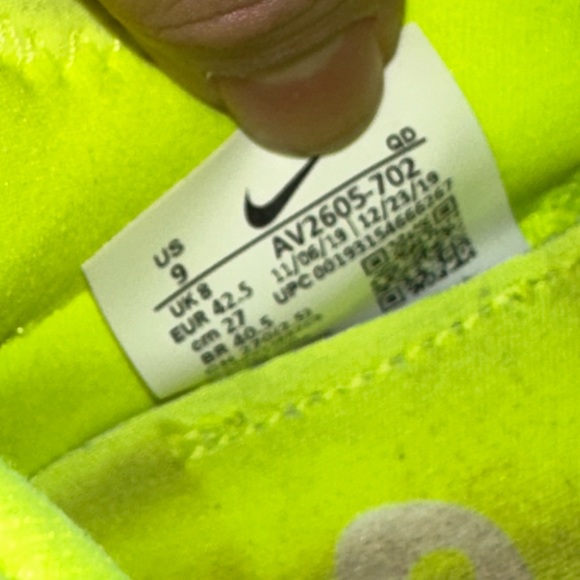 NIKE REACT PRESTO ‘VOLT’ NEON TENNIS SHOES - Picture 9 of 11